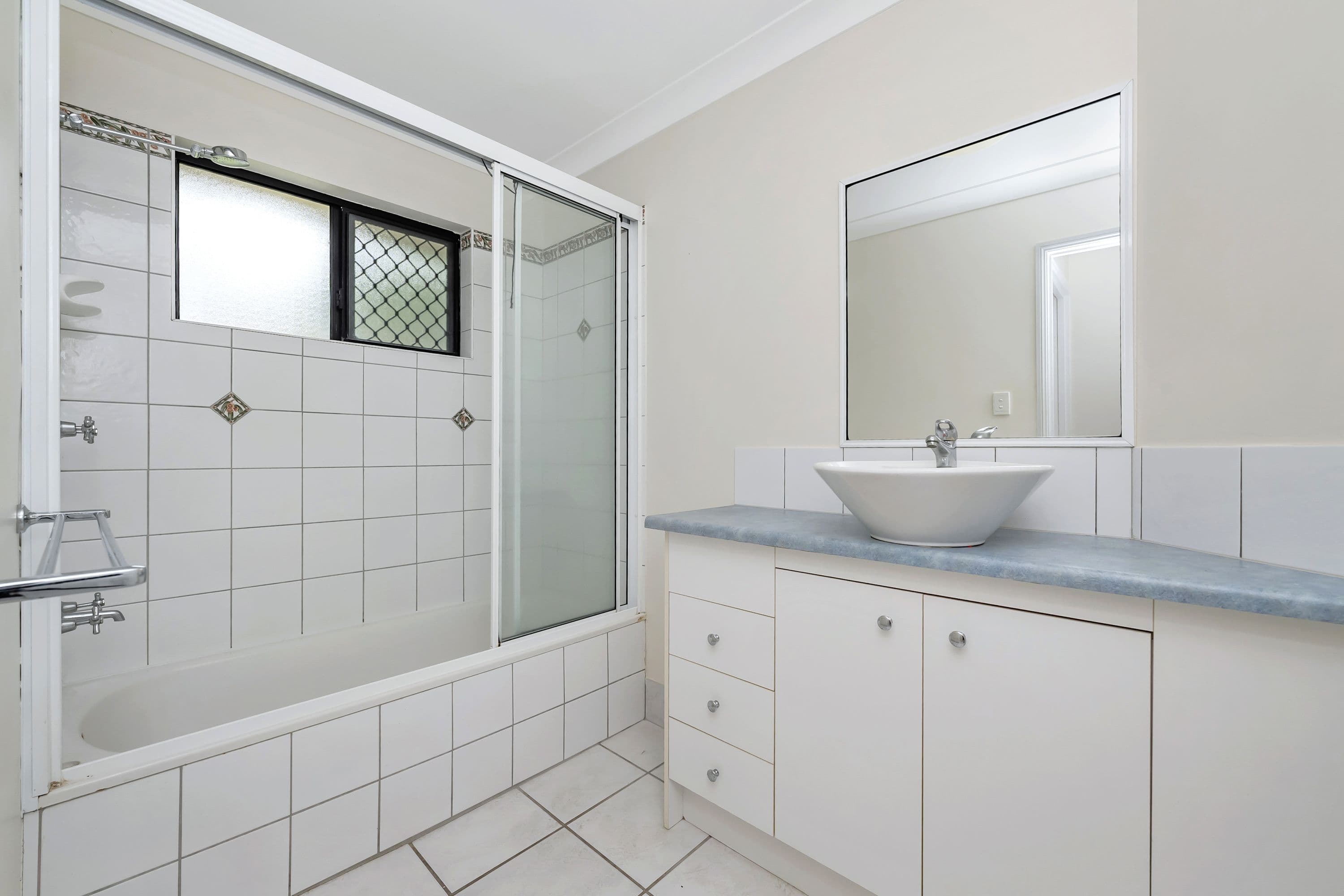 70 Ireland Street, Oonoonba QLD 4811, Oonoonba - Thumbnail 6
