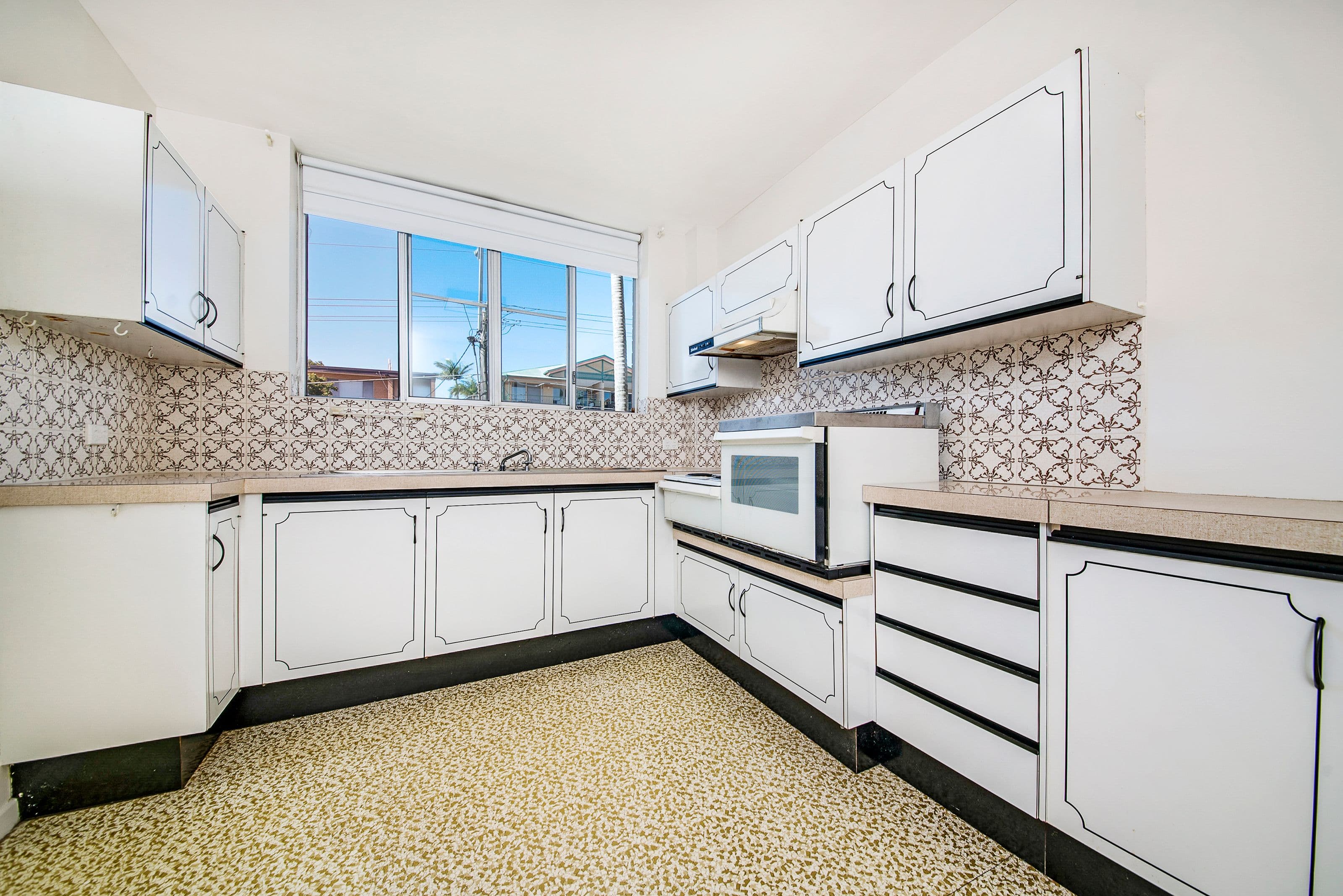 61 Rialto Street, Coorparoo QLD 4151, Coorparoo - Thumbnail 3