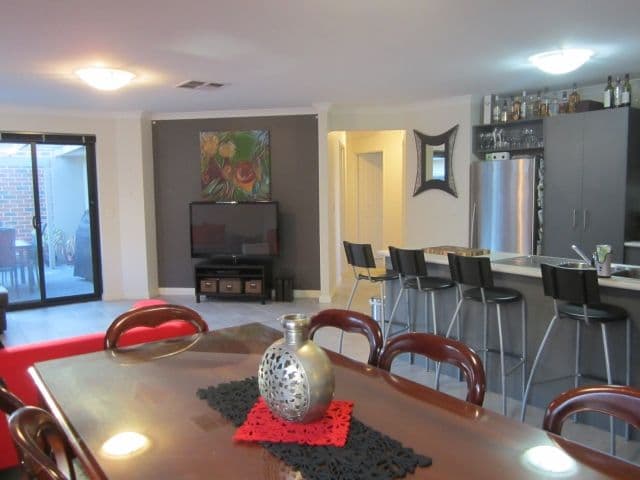 49 Orpington Street, CLOVERDALE WA 6105, Cloverdale - Thumbnail 4