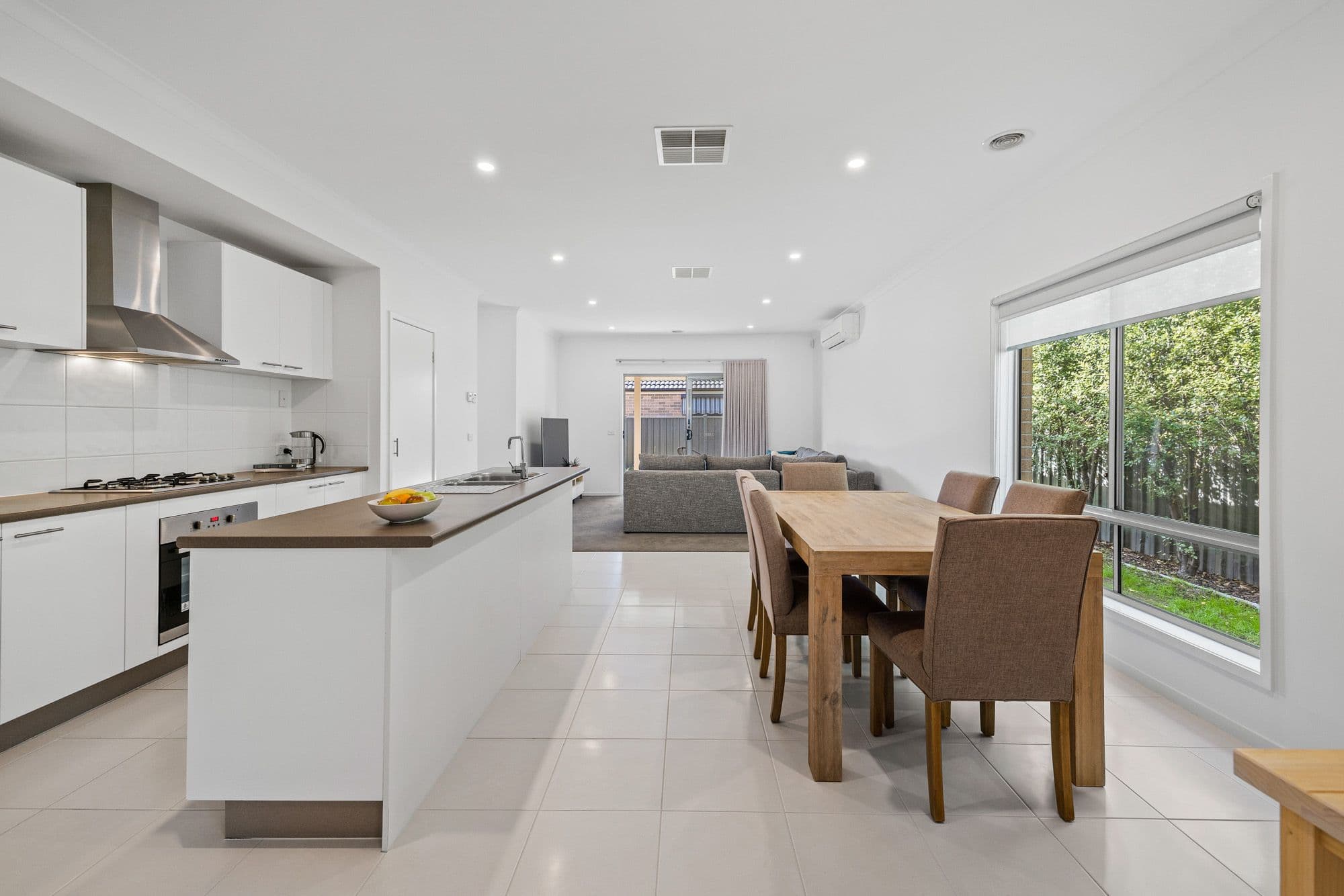 12 Mchaffie Terrace, MANOR LAKES VIC 3024, Manor Lakes - Thumbnail 2