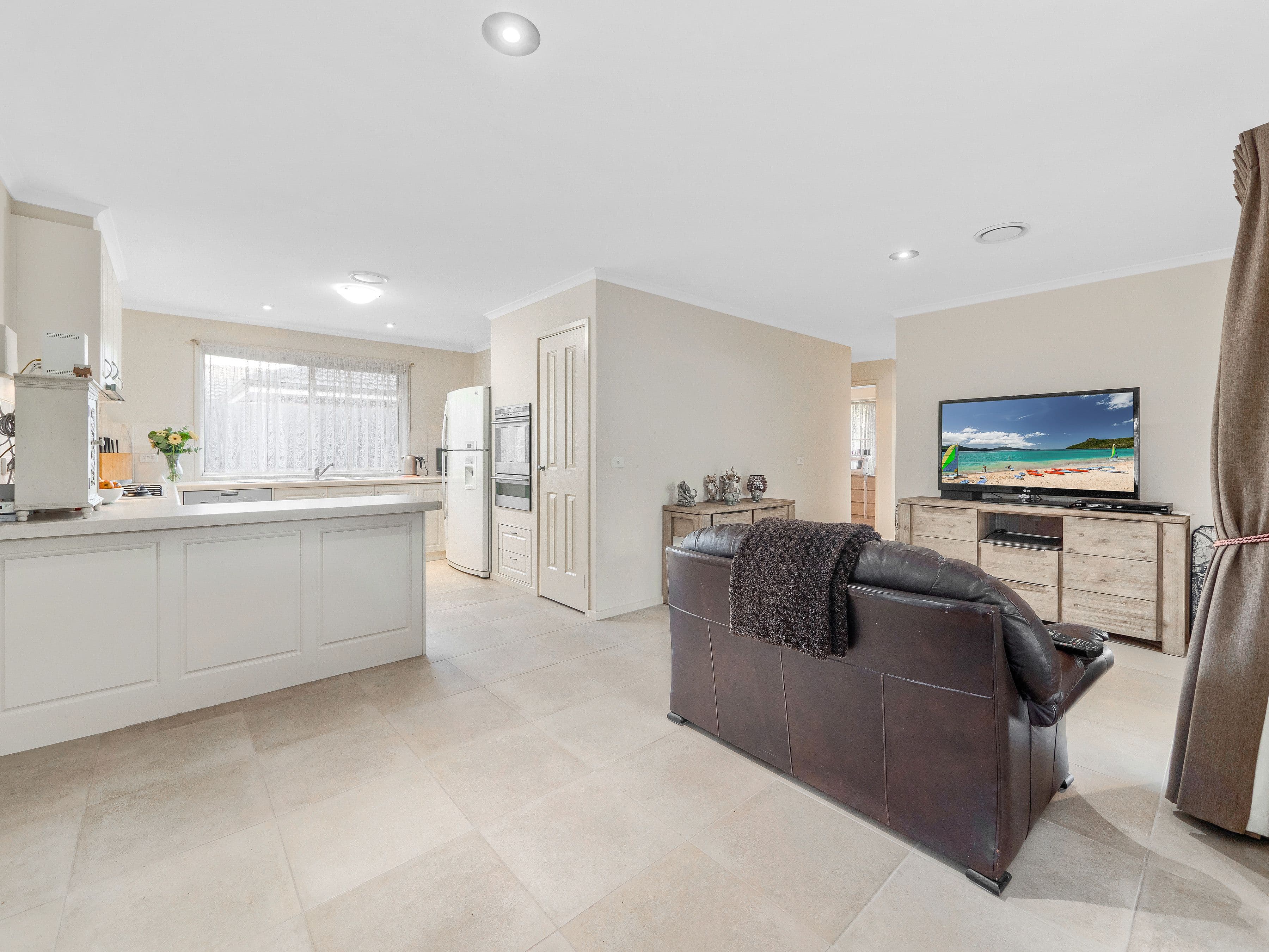 8 Reginald Court, Cranbourne West VIC 3977, Cranbourne West - Thumbnail 5