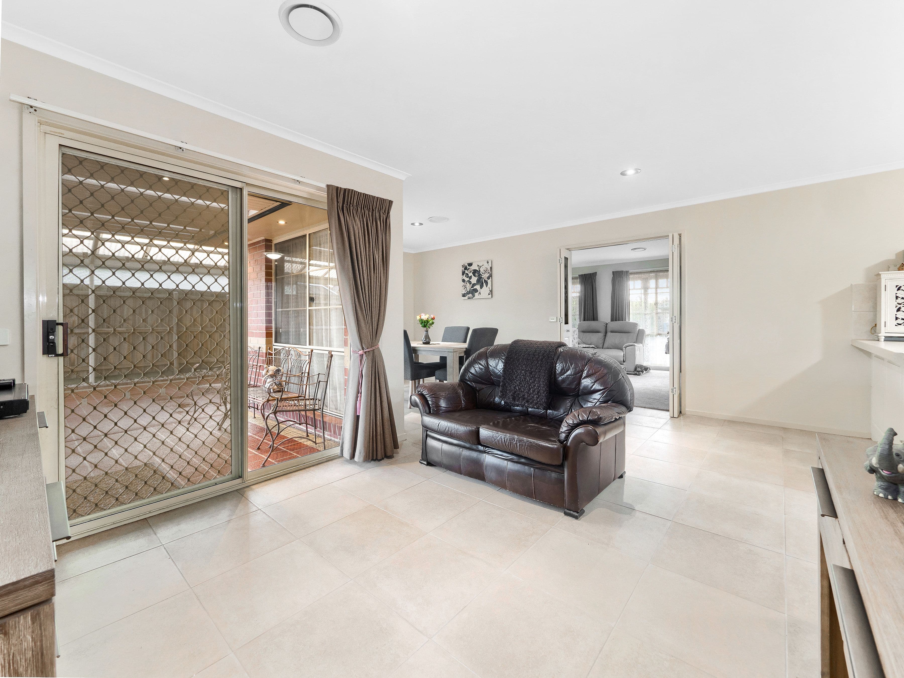 8 Reginald Court, Cranbourne West VIC 3977, Cranbourne West - Thumbnail 6