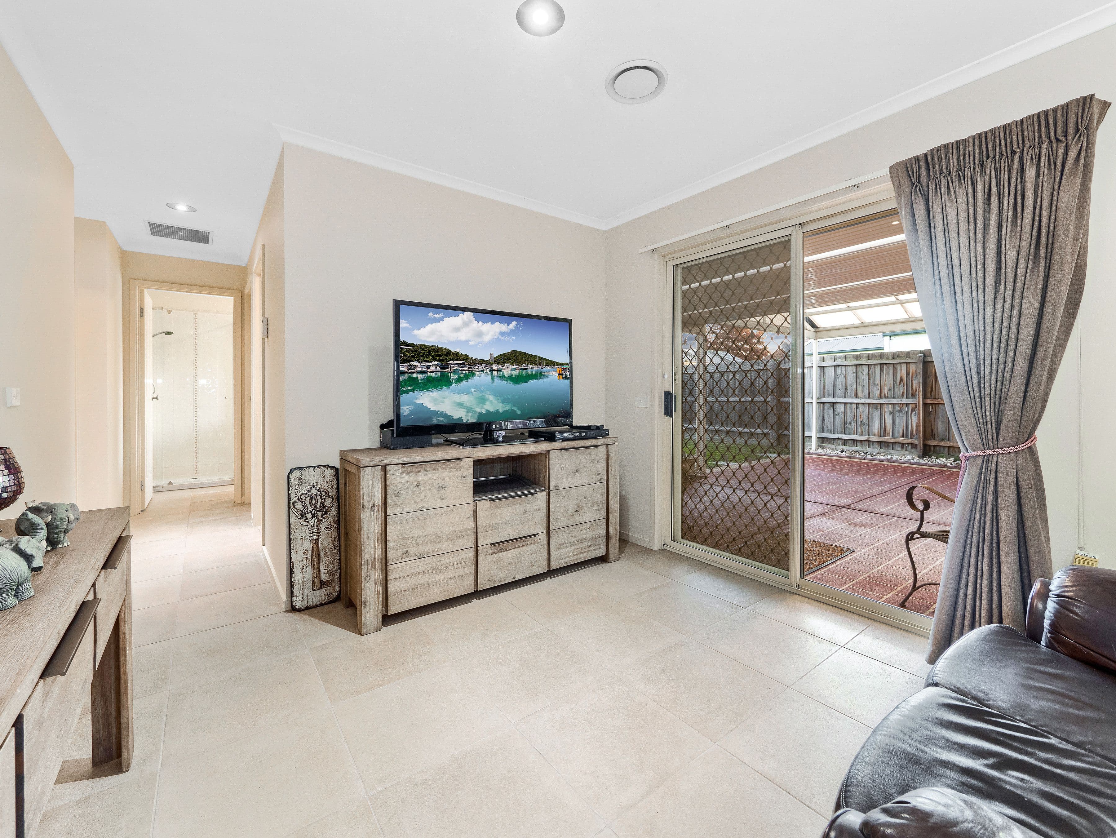 8 Reginald Court, Cranbourne West VIC 3977, Cranbourne West - Thumbnail 7