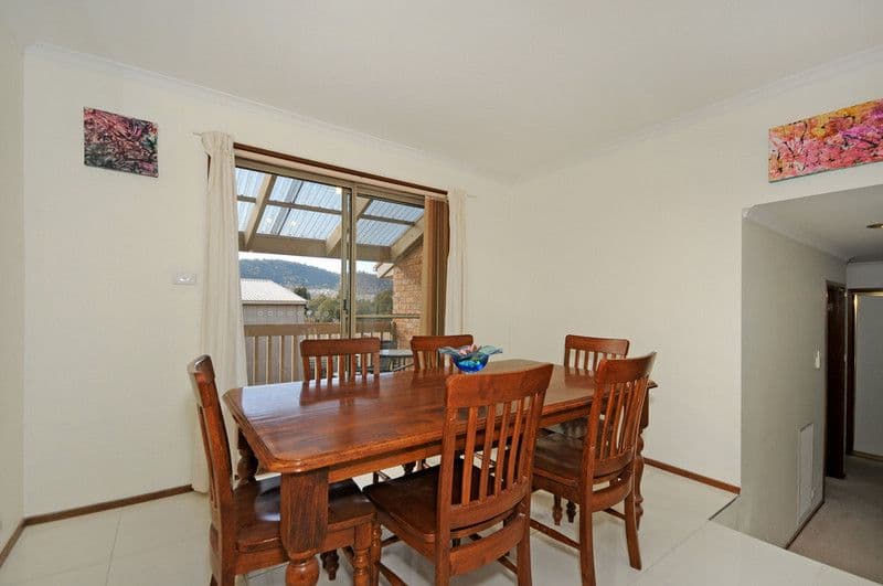 59 Myles Connell Crescent, GORDON ACT 2906, Gordon - Thumbnail 3