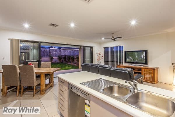 30  Wellington Road, MURRUMBA DOWNS QLD 4503, Murrumba Downs - Thumbnail 6