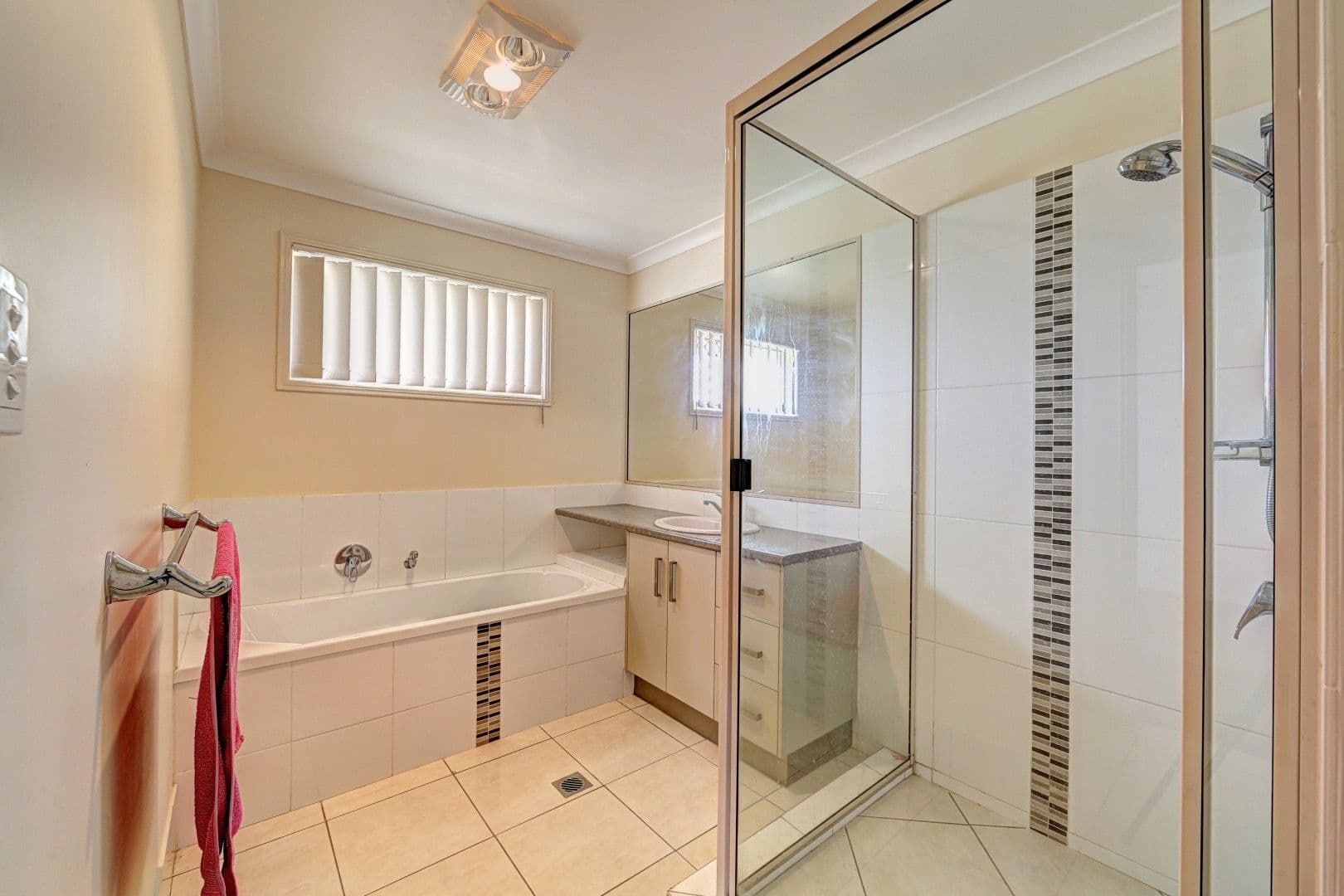 32 Greathead Road, ASHFIELD QLD 4670, Ashfield - Thumbnail 6