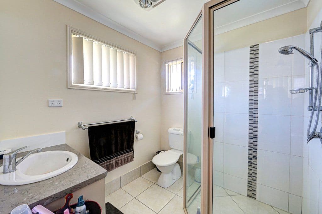 32 Greathead Road, ASHFIELD QLD 4670, Ashfield - Thumbnail 7
