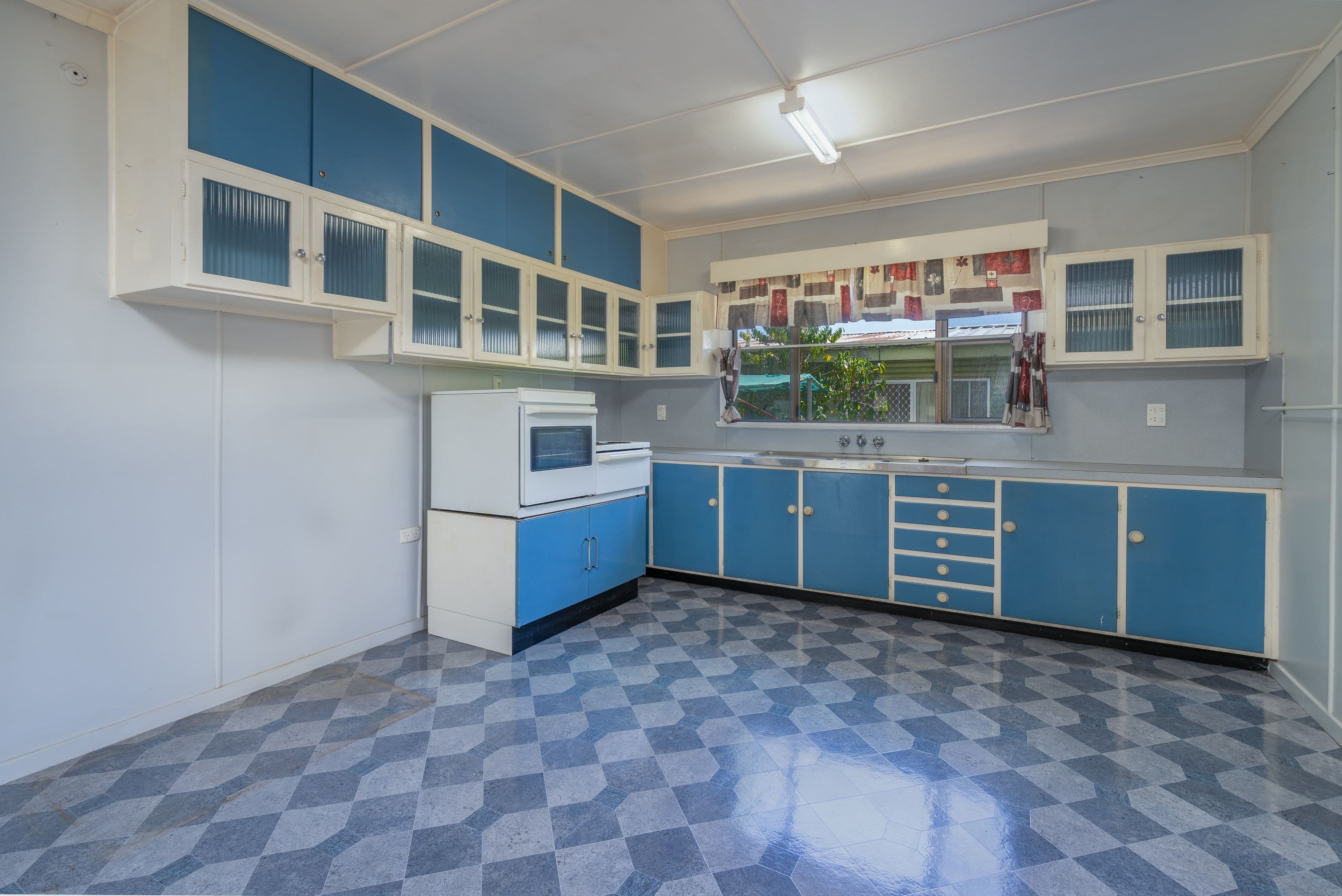 17 Woodgate Street, Churchill QLD 4305, Churchill - Thumbnail 3