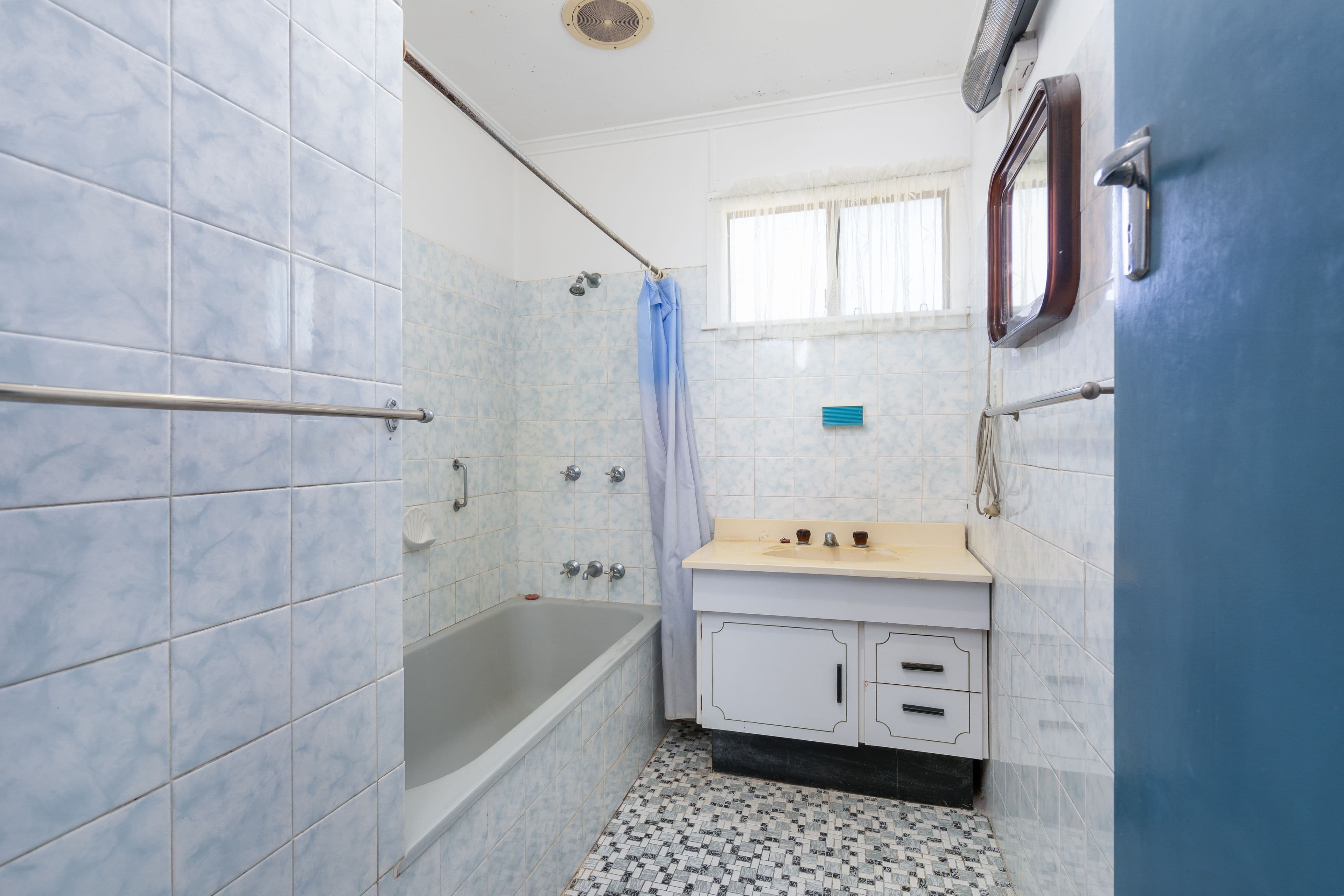17 Woodgate Street, Churchill QLD 4305, Churchill - Thumbnail 5