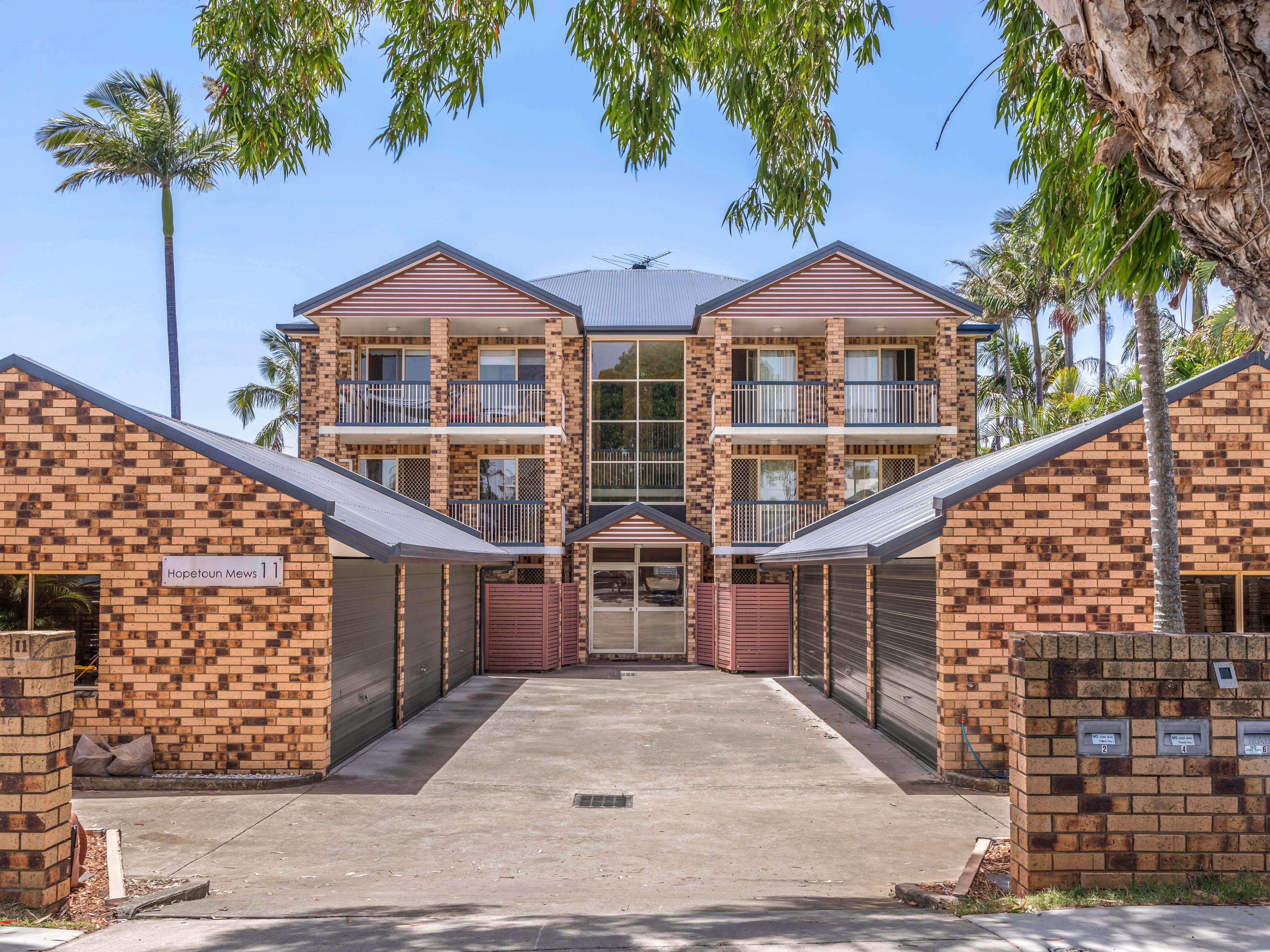 11 Hopetoun Street, Ascot QLD 4007, Ascot - Image 1