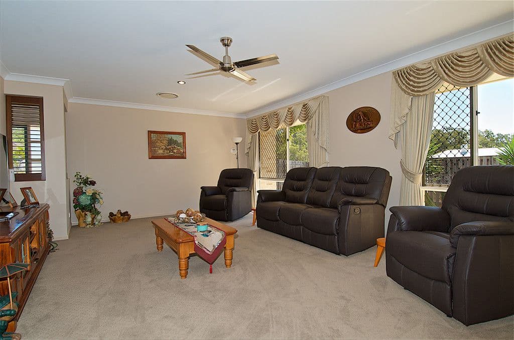 8 Osmond Court, Pacific Pines QLD 4211, Pacific Pines - Thumbnail 4