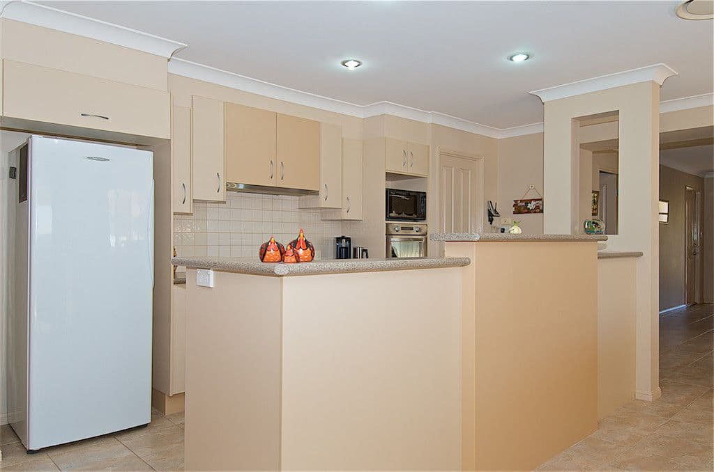 8 Osmond Court, Pacific Pines QLD 4211, Pacific Pines - Thumbnail 7
