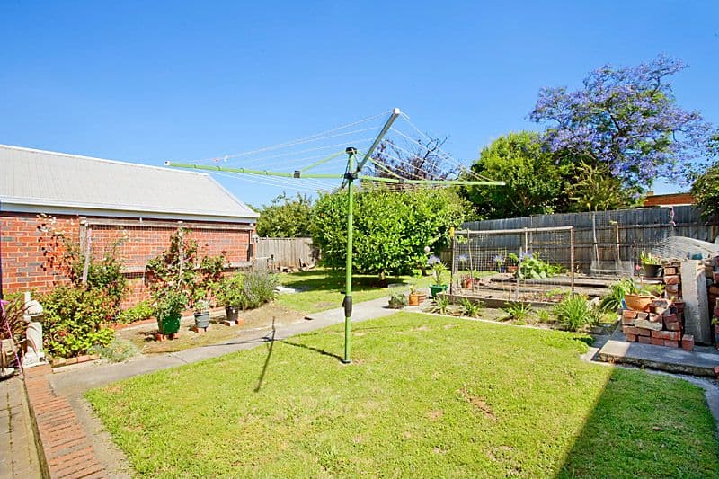 22 Carlyle Street, ASHWOOD VIC 3147, Ashwood - Thumbnail 7