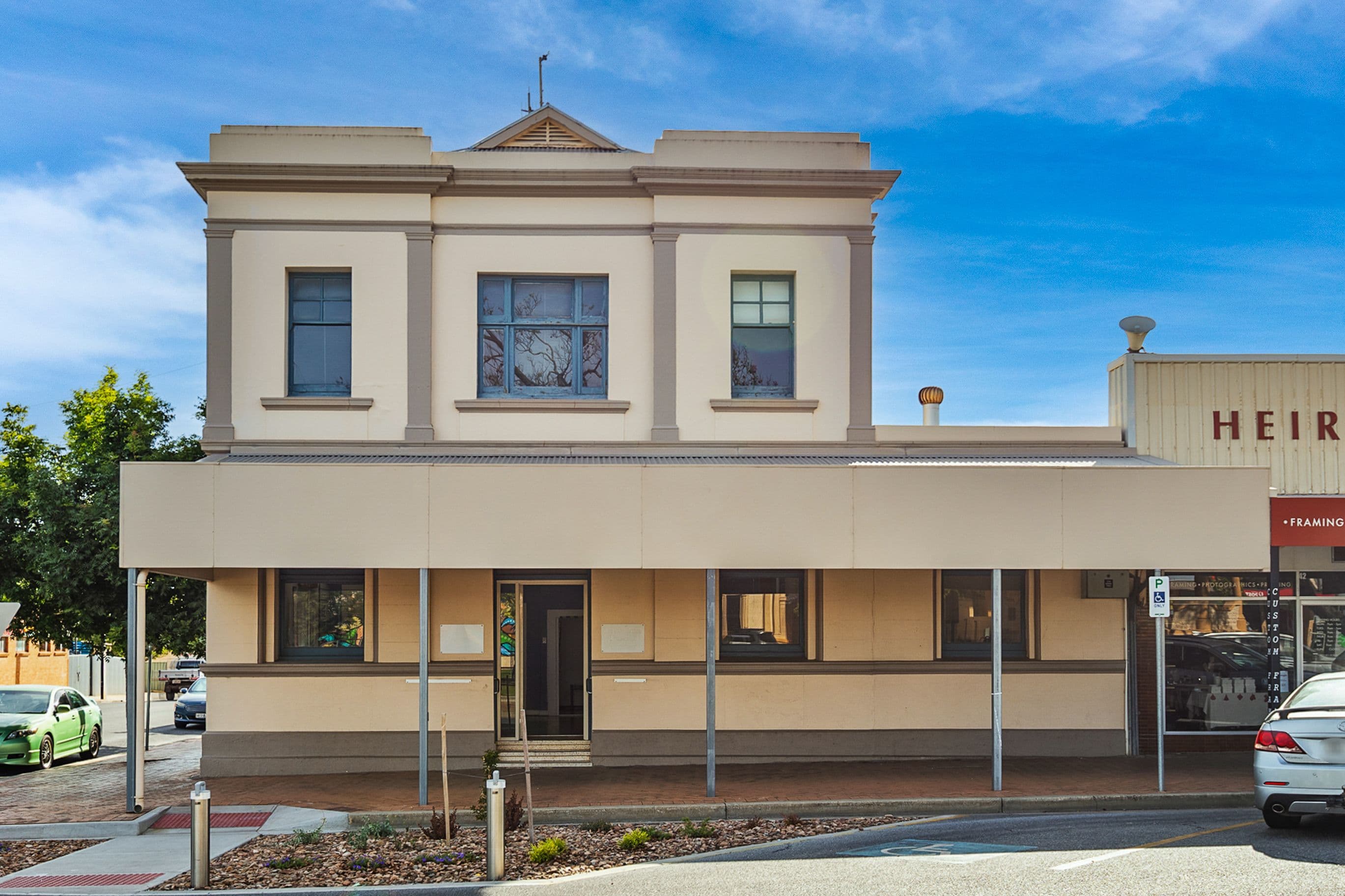 44 East Terrace, Loxton SA 5333, Loxton - Image 1