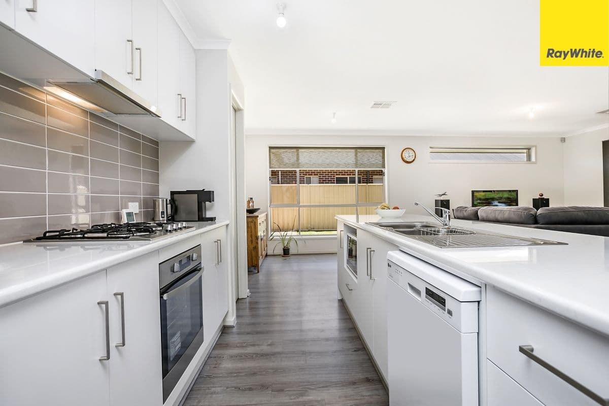 17 Clementine Avenue, Munno Para SA 5115, Munno Para - Thumbnail 4