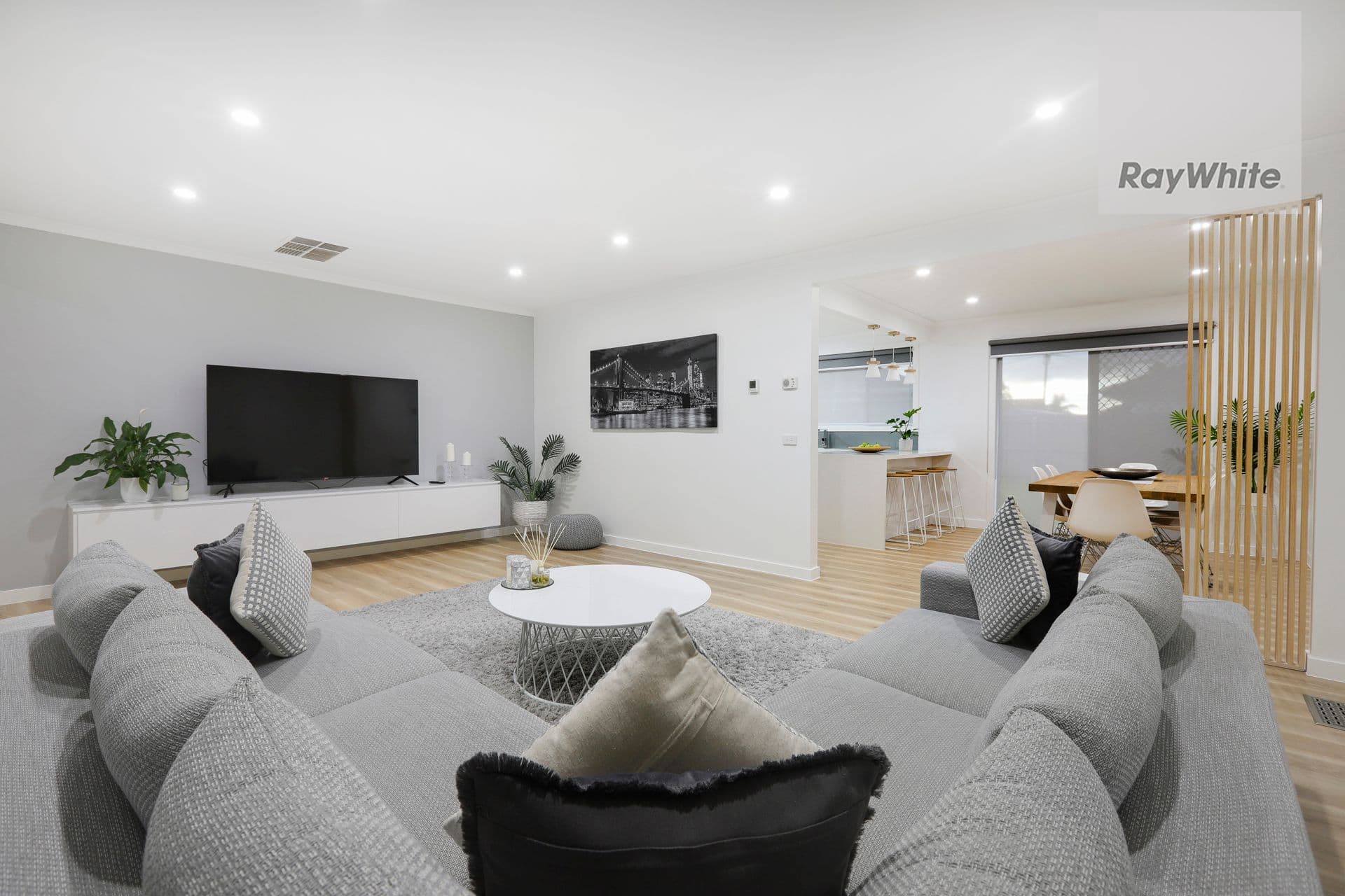 15 North Circular Road, Gladstone Park VIC 3043, Gladstone Park - Image 1