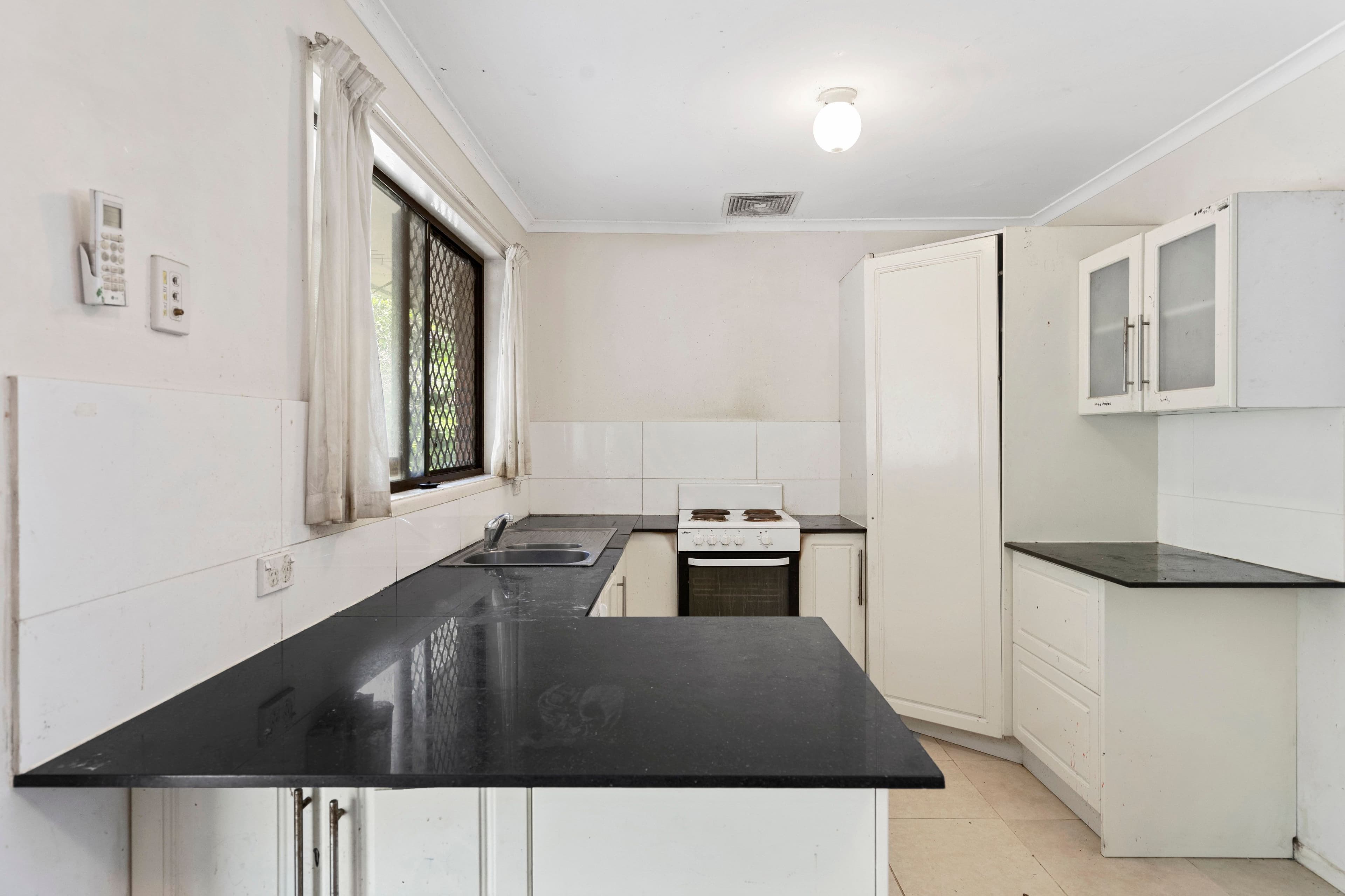 8 Forestwood Street, Crestmead QLD 4132, Crestmead - Thumbnail 3