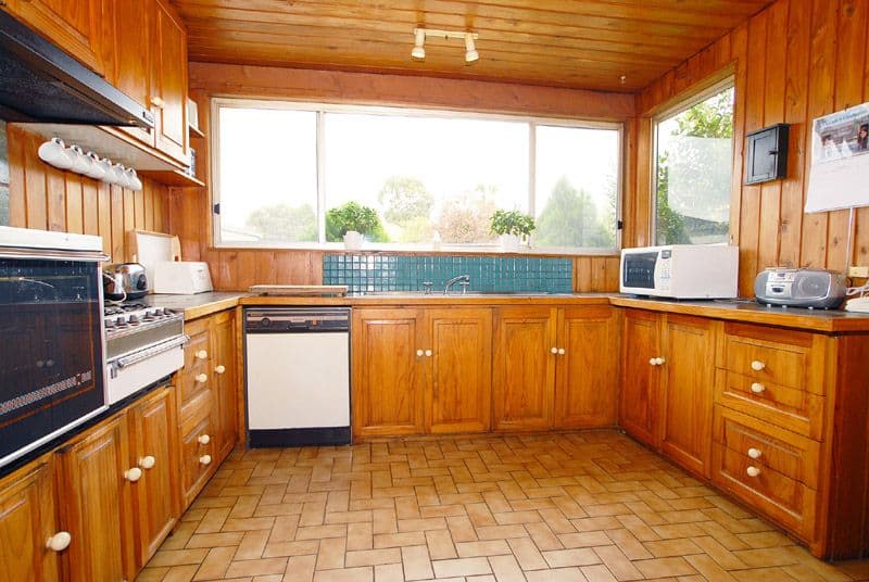 12  Treesbank Avenue, SPRINGVALE VIC 3171, Springvale - Thumbnail 4