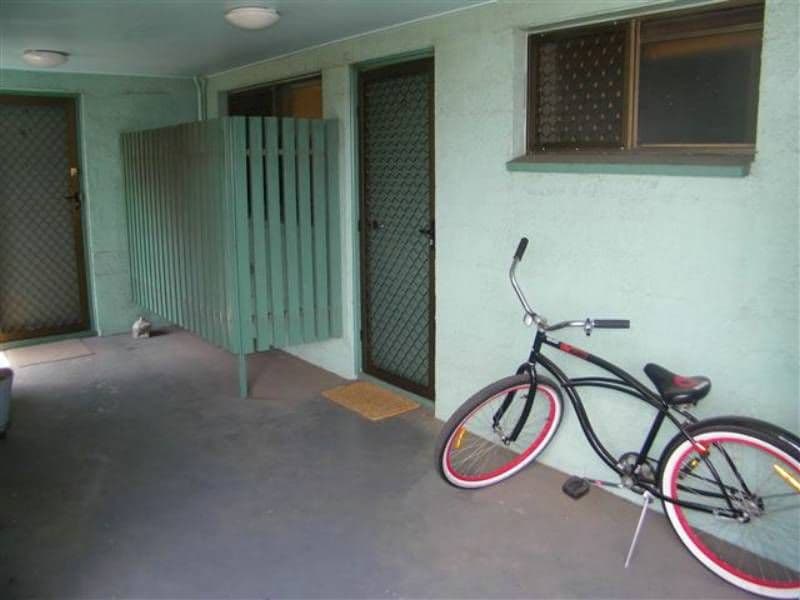 8 Roseberry Street, GLADSTONE QLD 4680, Gladstone Central - Thumbnail 3