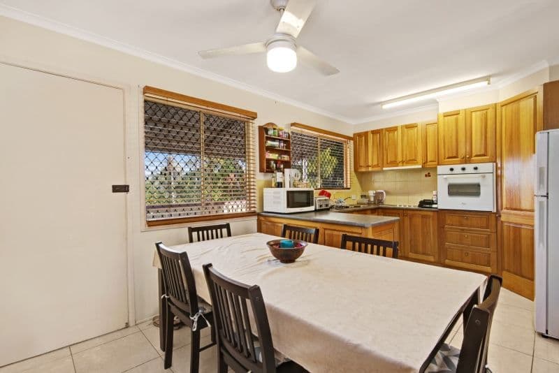 32 Wallin Avenue, Deception Bay QLD 4508, Deception Bay - Thumbnail 2