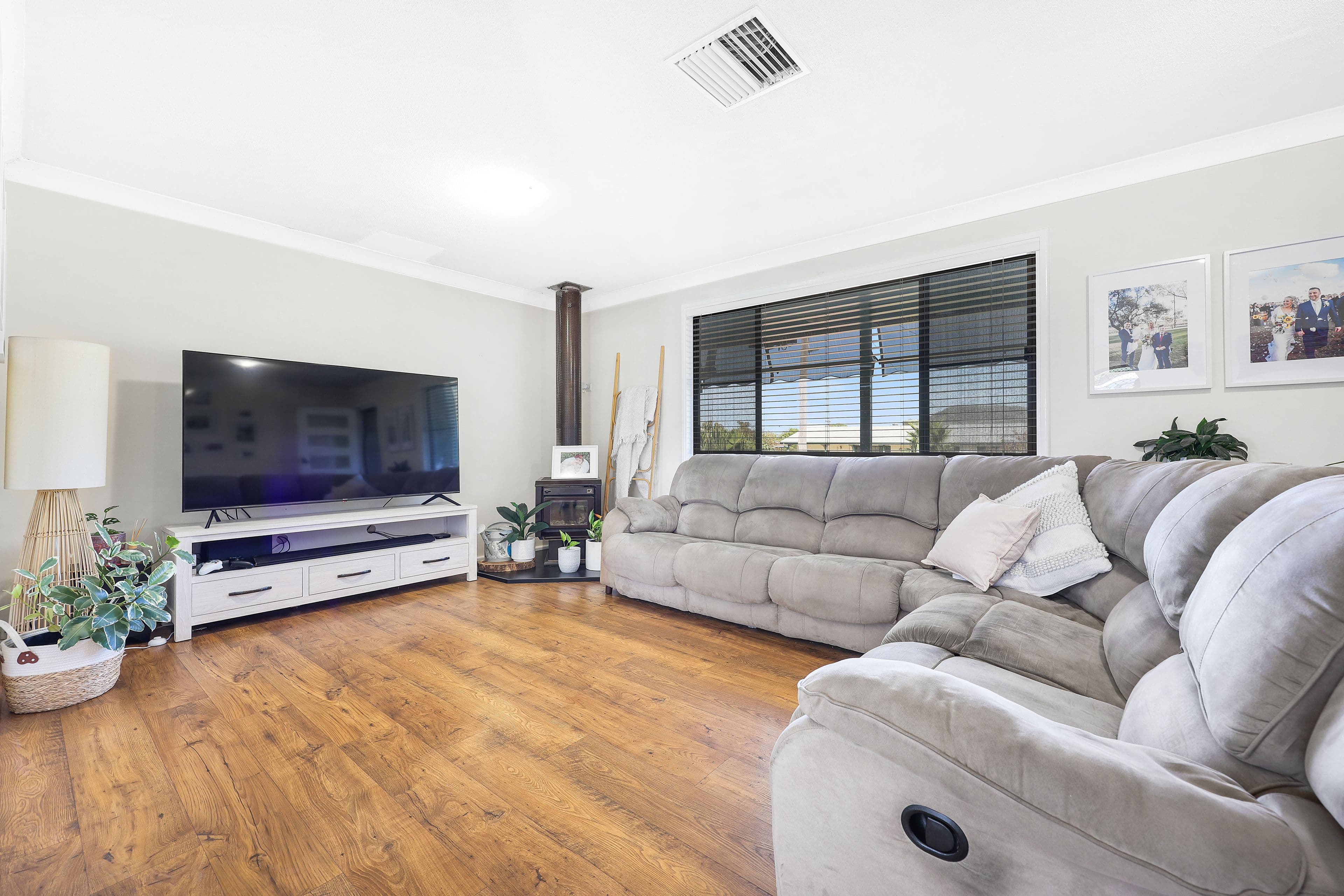 40 Merindah Avenue, Manilla NSW 2346, Manilla - Thumbnail 2