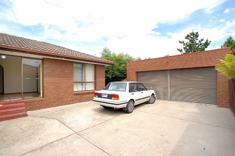 19  Kennington Park Drive, ENDEAVOUR HILLS VIC 3802, Endeavour Hills - Thumbnail 8