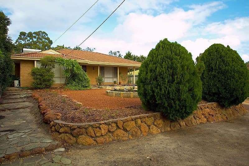 13 Temby Avenue, KALAMUNDA WA 6076, Kalamunda - Thumbnail 3