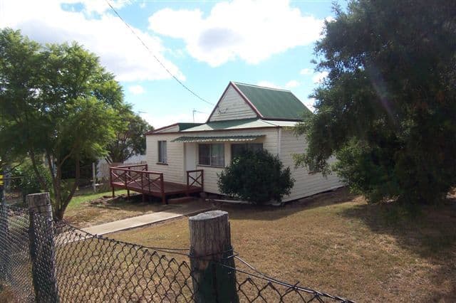 10 Hirst Street, GREENMOUNT QLD 4359, Greenmount - Image 1