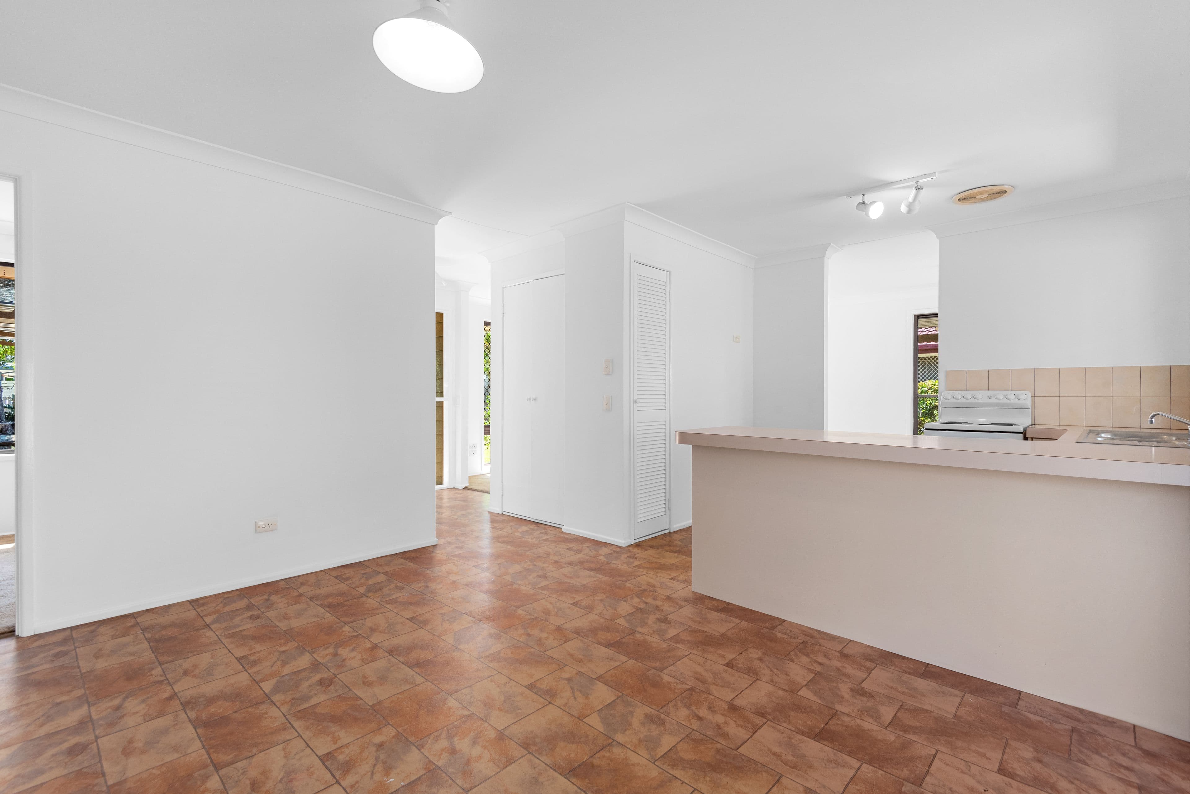 4 Nursery Avenue, Runcorn QLD 4113, Runcorn - Thumbnail 8