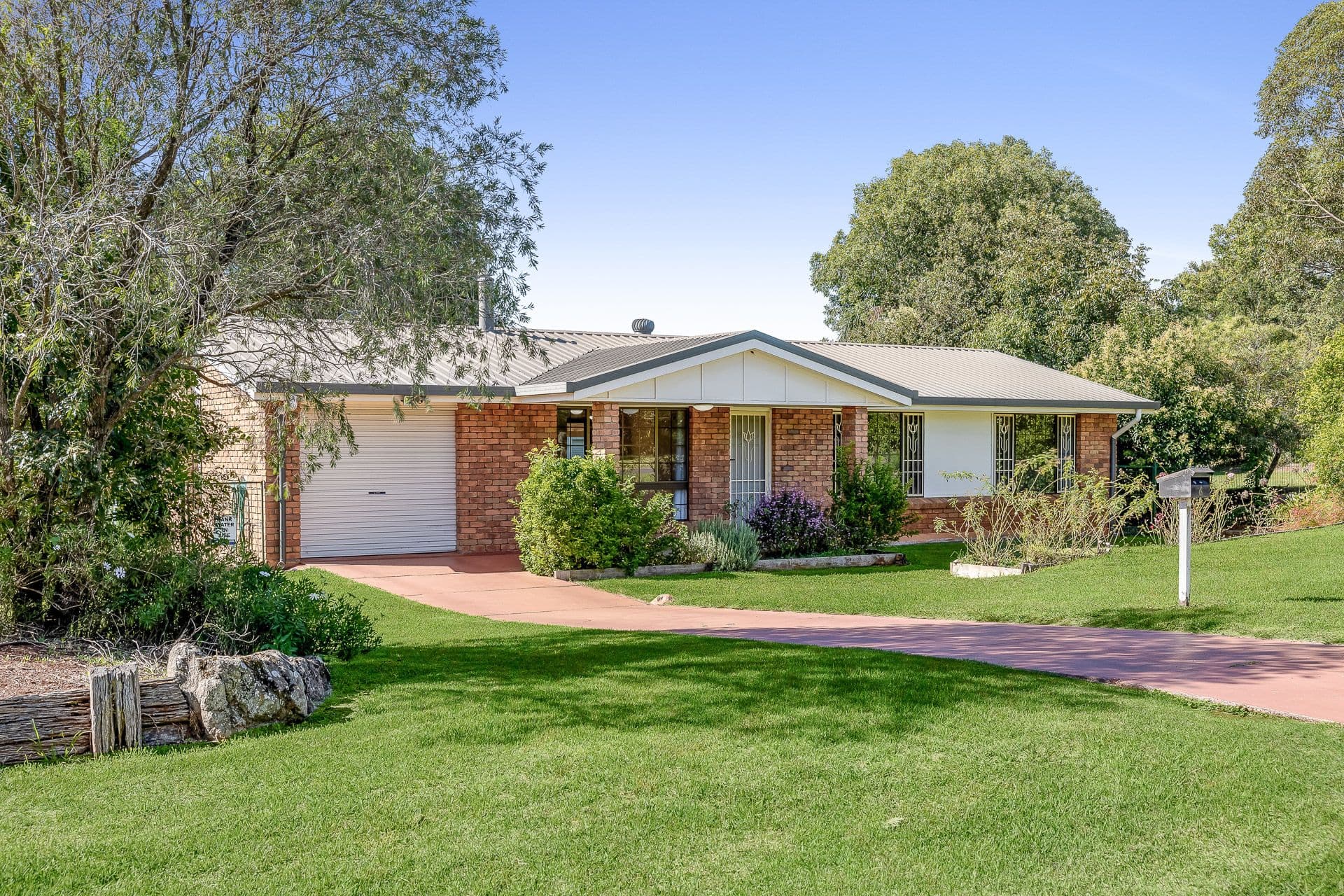 6 Nichols Road, Highfields QLD 4352, Highfields - Thumbnail 2