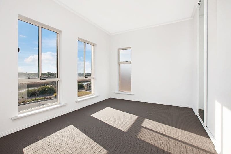 24 Caswell Circuit, MAWSON LAKES SA 5095, Mawson Lakes - Thumbnail 7