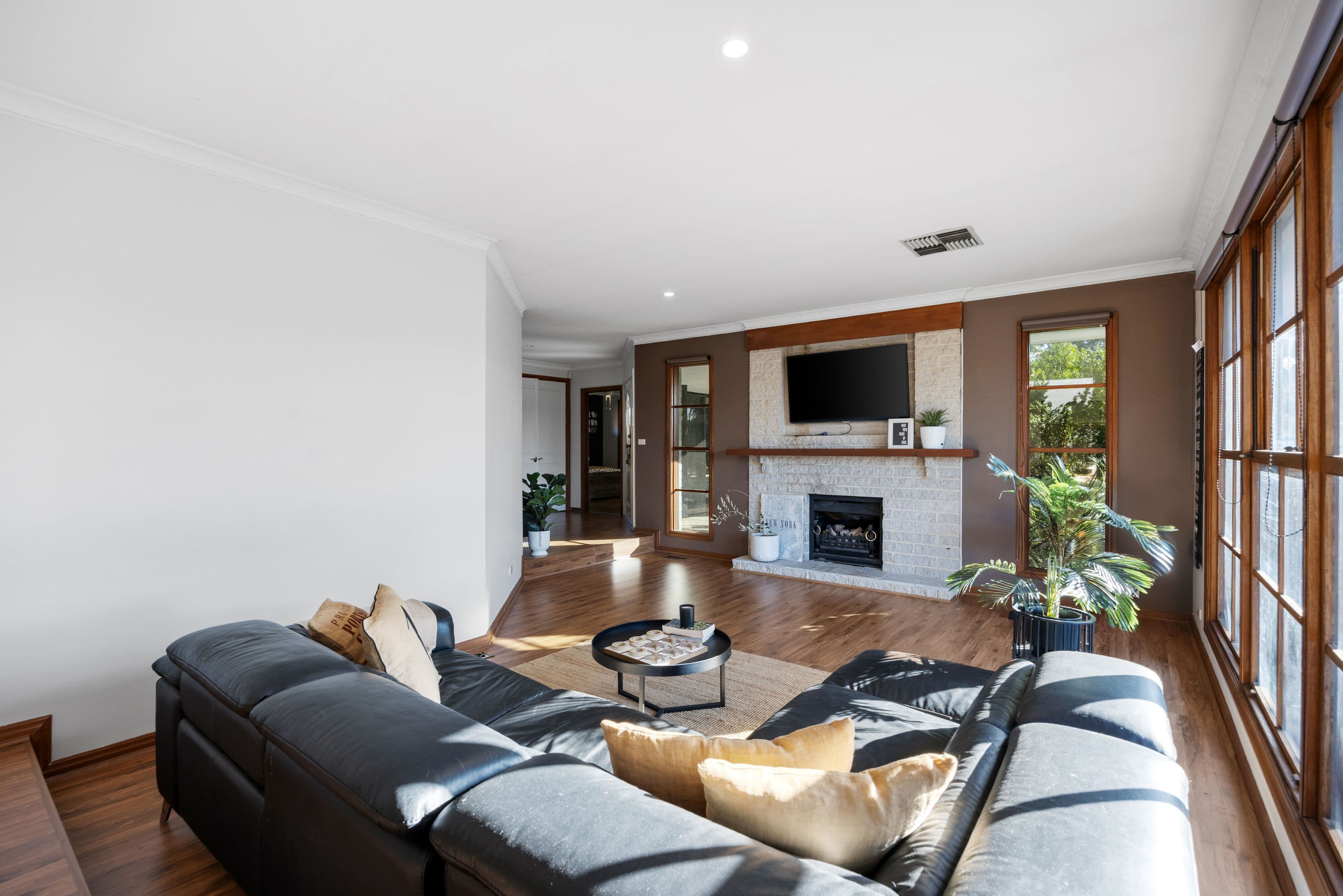 38 County Drive, Berwick VIC 3806, Berwick - Thumbnail 4
