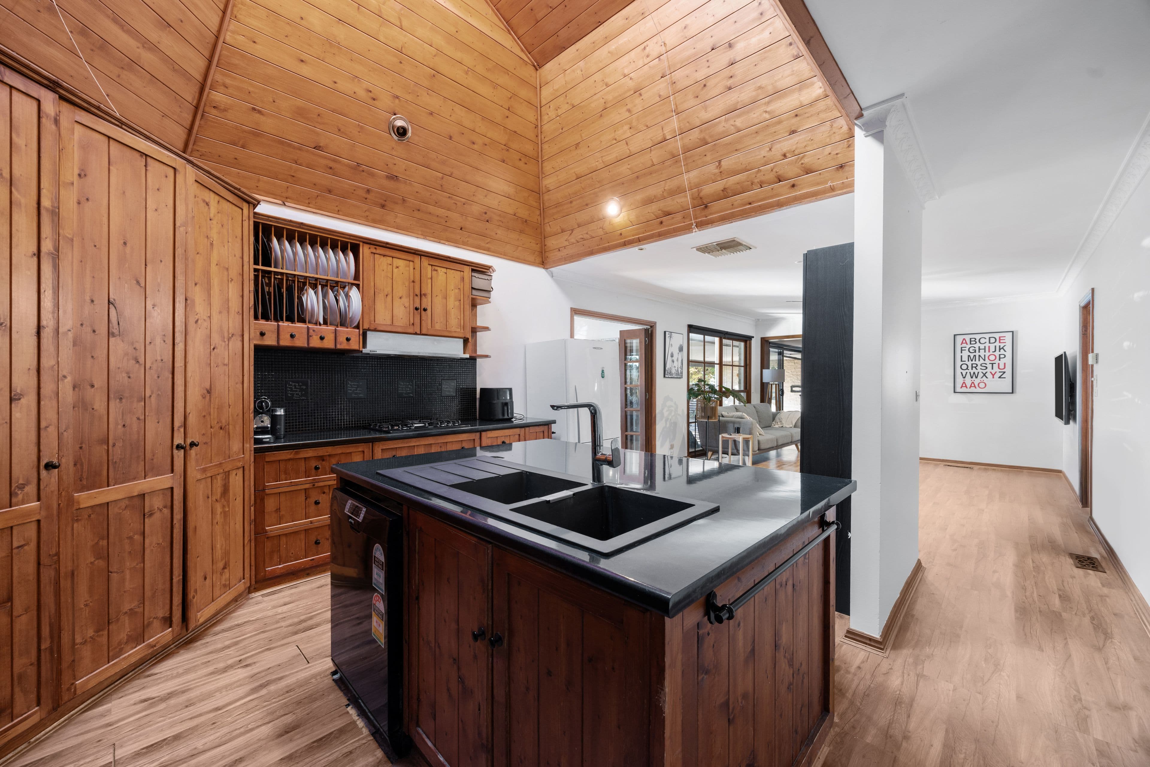 38 County Drive, Berwick VIC 3806, Berwick - Thumbnail 8