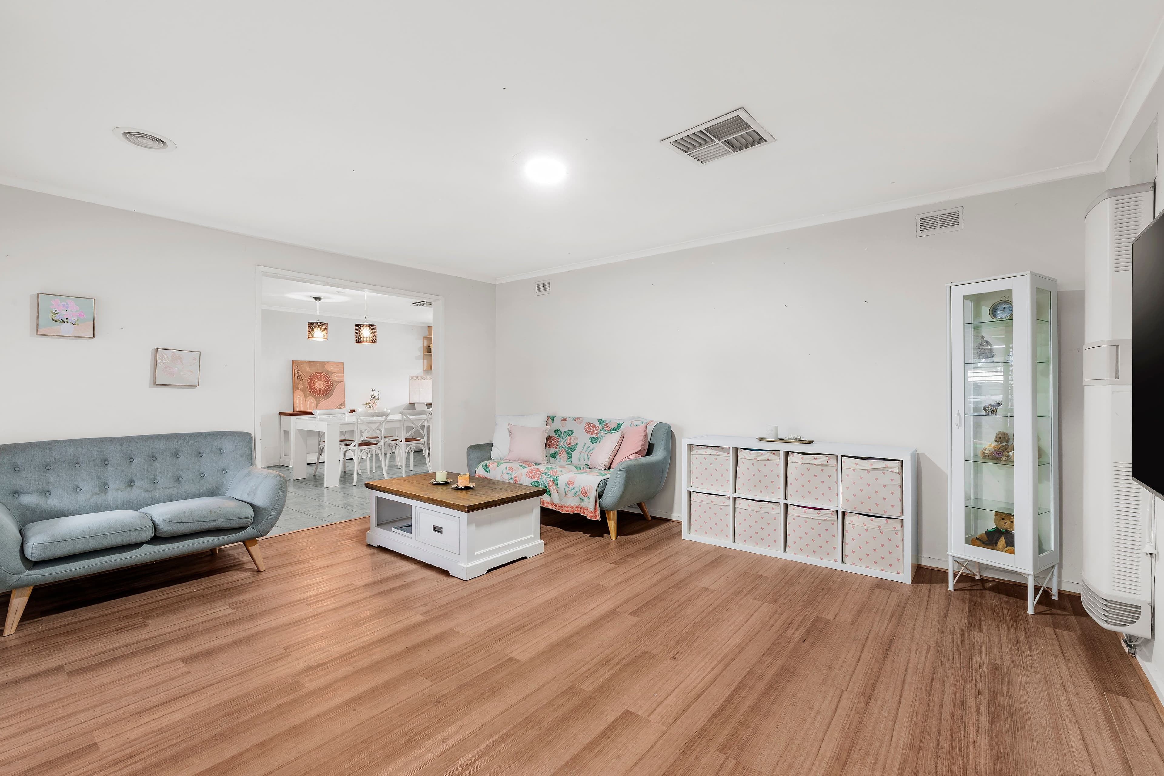 139 Roycroft Avenue, Mill Park VIC 3082, Mill Park - Thumbnail 4