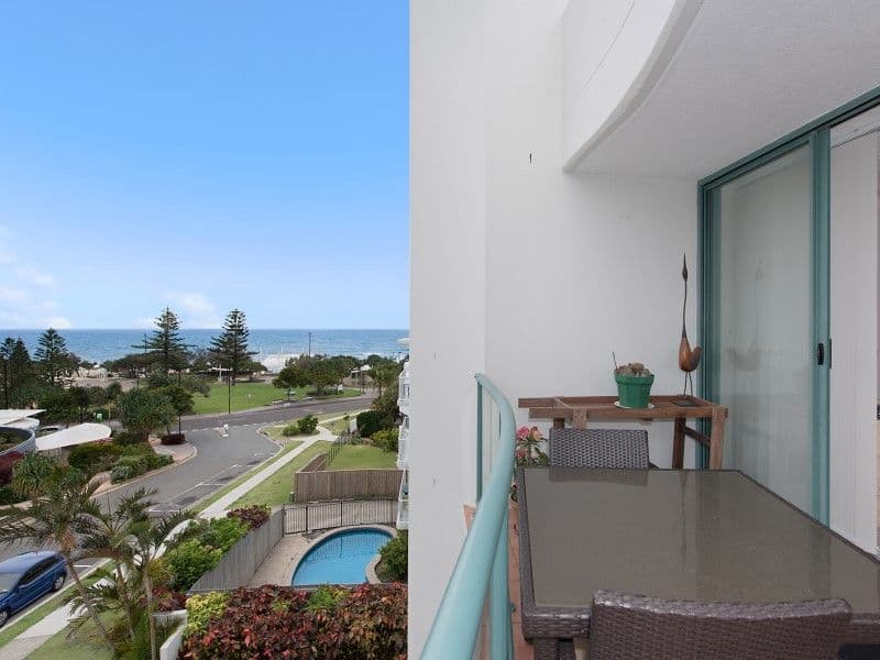 62 Edmund Street, Kings Beach QLD 4551, Kings Beach - Thumbnail 2