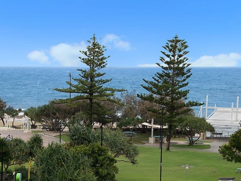 62 Edmund Street, Kings Beach QLD 4551, Kings Beach - Thumbnail 3