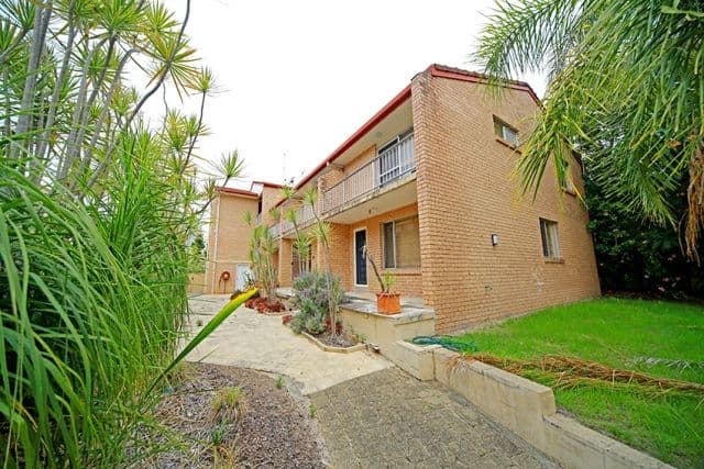 2 'Marabou' 1 Miami Key, BROADBEACH QLD 4218, Broadbeach Waters - Thumbnail 3