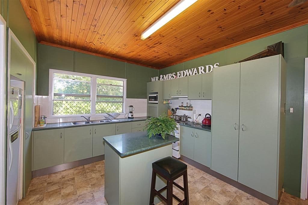 58 Montgomery Street, SVENSSON HEIGHTS QLD 4670, Svensson Heights - Thumbnail 4