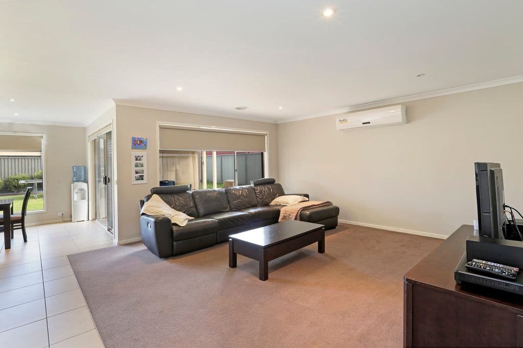 25 Mathieson Place, Lara VIC 3212, Lara - Thumbnail 3