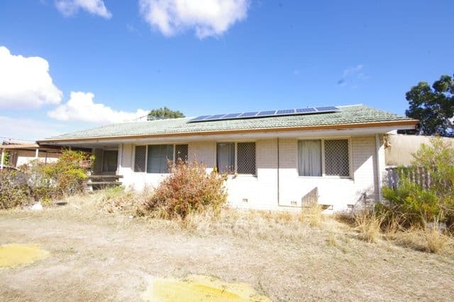 96 Camberwell Road, BALGA WA 6061, Balga - Thumbnail 2