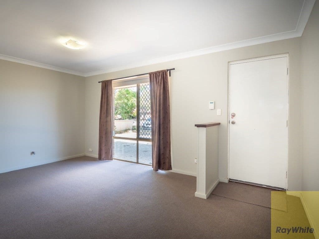 75 Girraween Street, Armadale WA 6112, Armadale - Thumbnail 2
