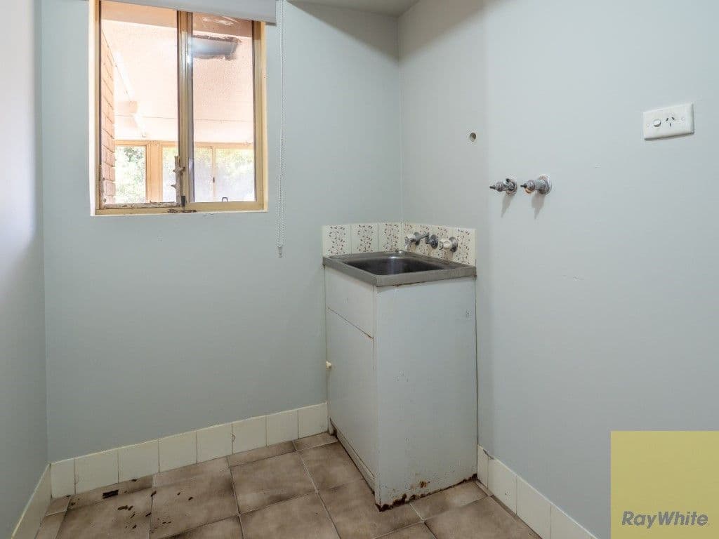 75 Girraween Street, Armadale WA 6112, Armadale - Thumbnail 6