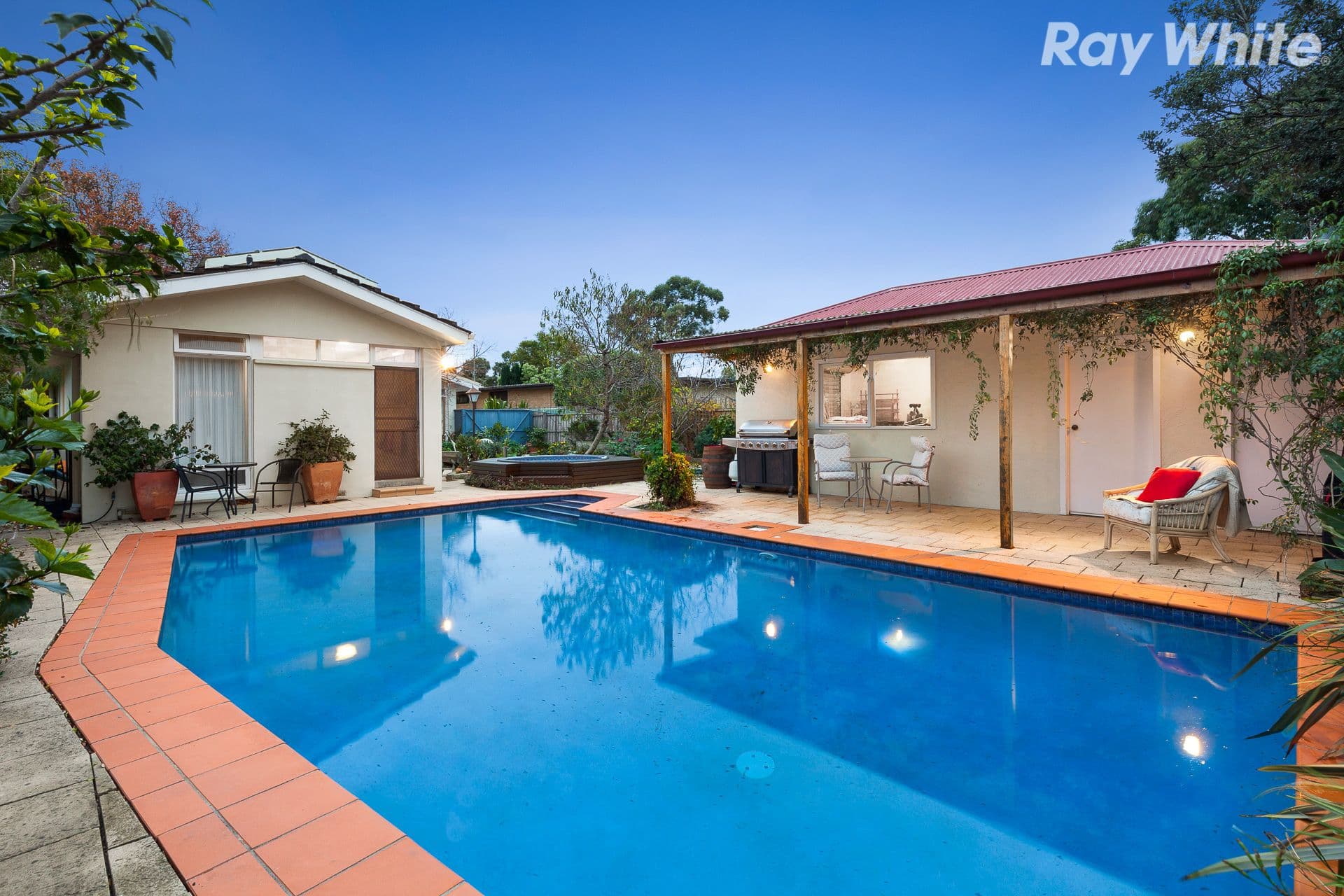 3/11 Roslyn Street, Strathmore - Thumbnail 2
