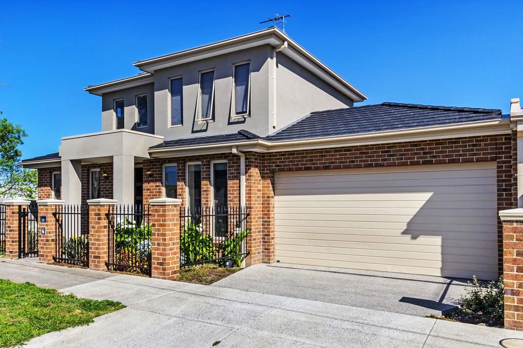 16 Halsey Street, Box Hill South VIC 3128, Box Hill South - Image 1