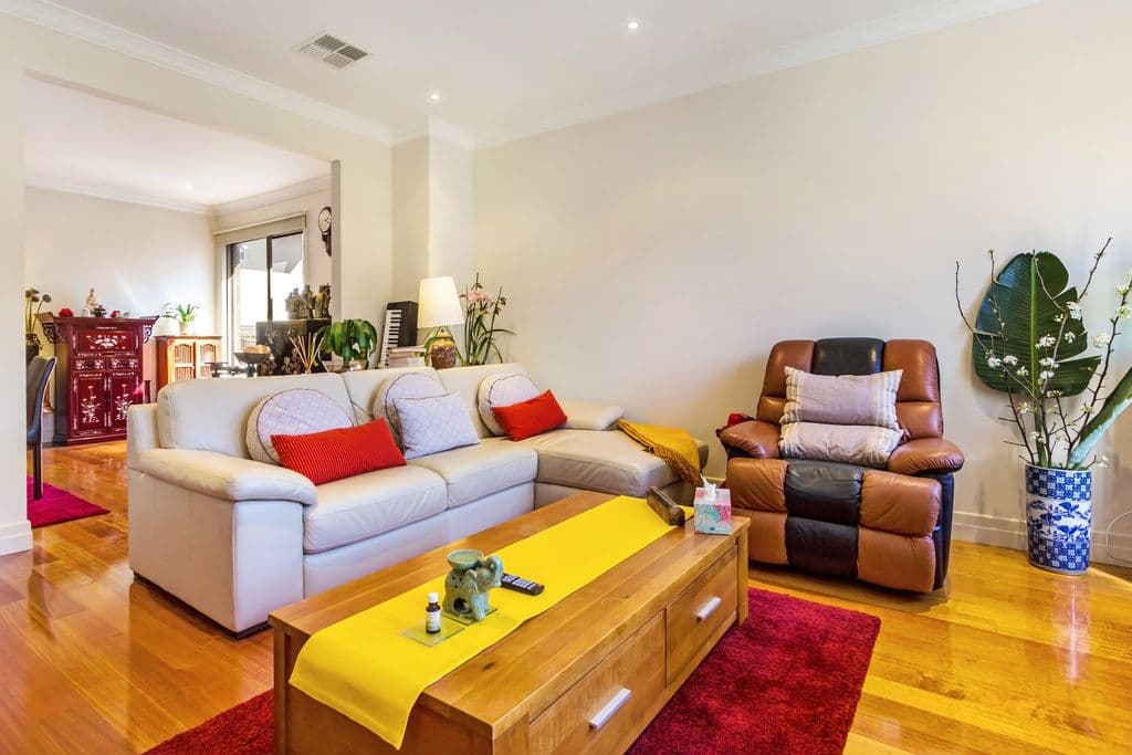 16 Halsey Street, Box Hill South VIC 3128, Box Hill South - Thumbnail 2