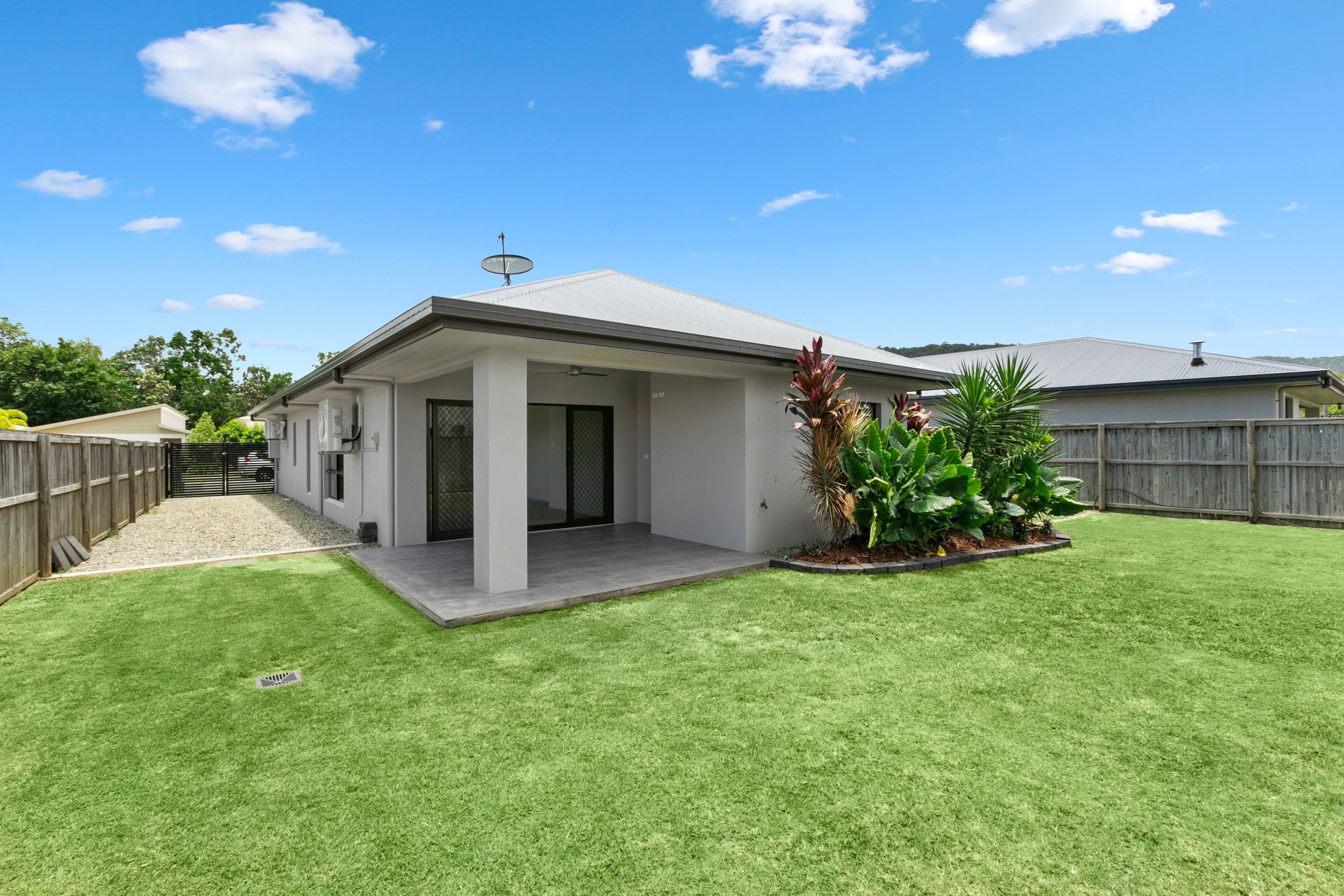 158 Roberts Drive, Trinity Beach QLD 4879, Trinity Beach - Thumbnail 2