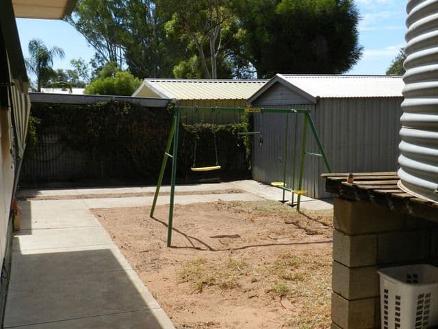 6 Bahnisch Avenue, BERRI SA 5343, Berri - Thumbnail 4