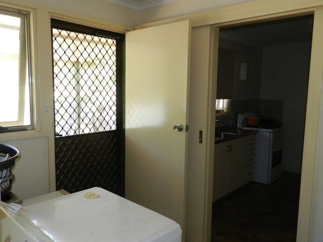 6 Bahnisch Avenue, BERRI SA 5343, Berri - Thumbnail 5