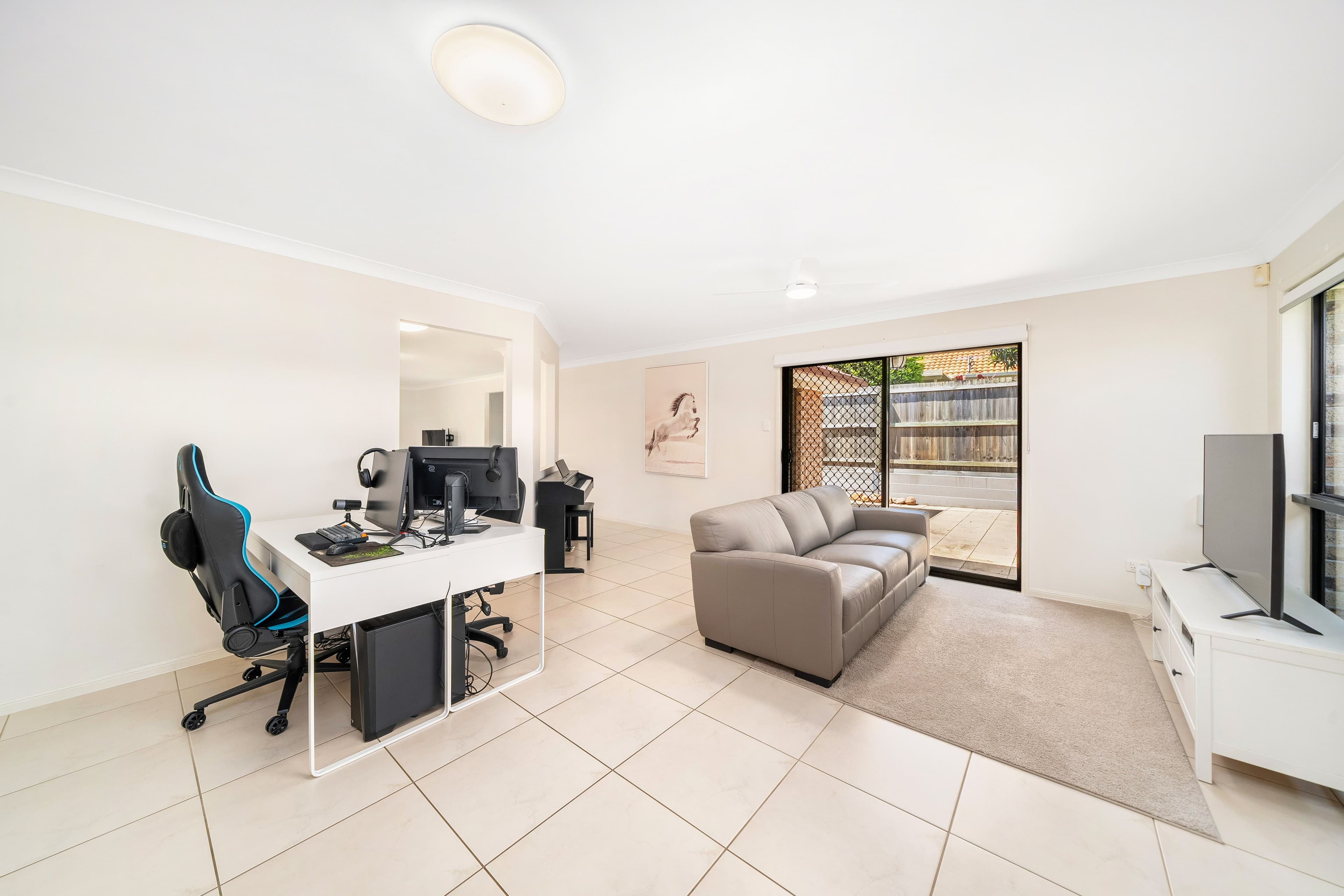 10 Gilbert Street, North Lakes QLD 4509, North Lakes - Thumbnail 2