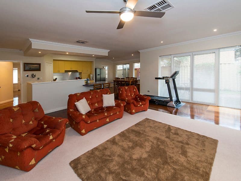 6 Boyd Place, Canning Vale WA 6155, Canning Vale - Thumbnail 2